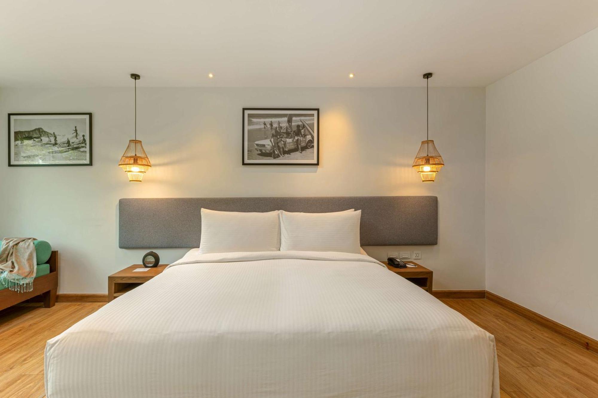 Outrigger Khao Lak Beach Resort - Sha Extra Plus Exterior photo A bedroom at the hotel